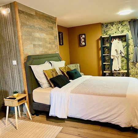 Le Manoir Des Haies Spa Les Champs-Géraux Exteriér fotografie