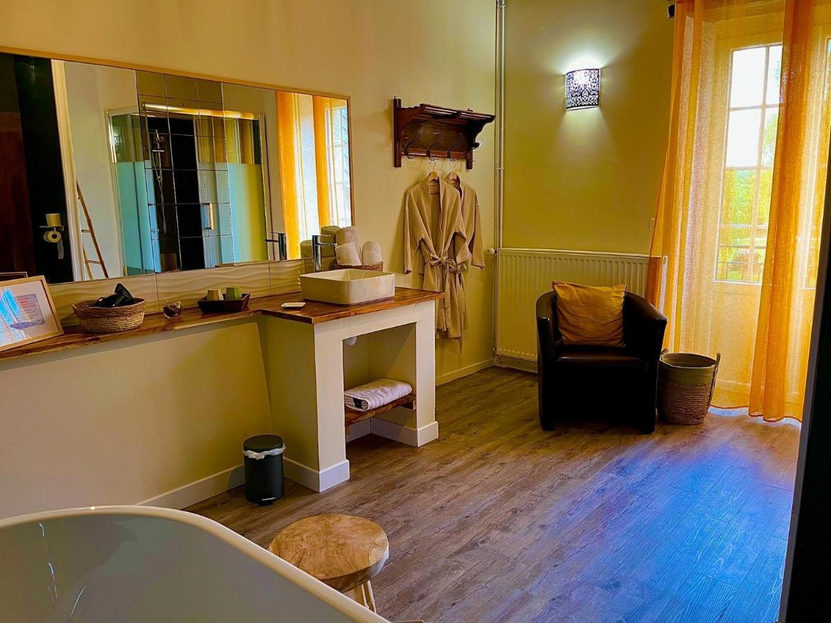 Le Manoir Des Haies Spa Les Champs-Géraux Exteriér fotografie